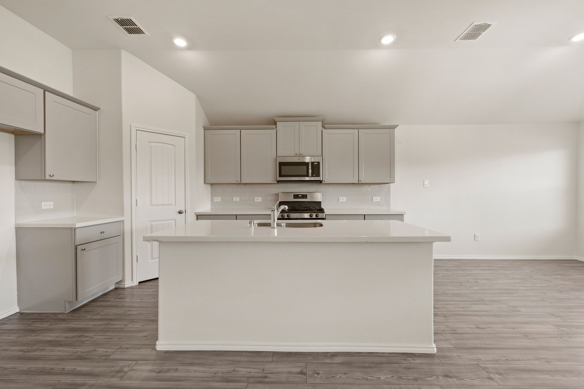 813 Amberwood Court Fort Worth TX 76052