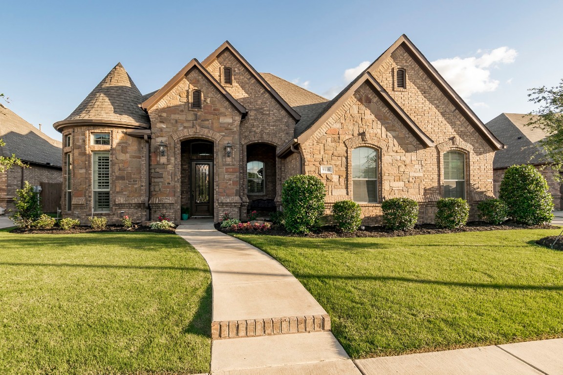 9116 Belshire Drive North Richland Hills TX 76182