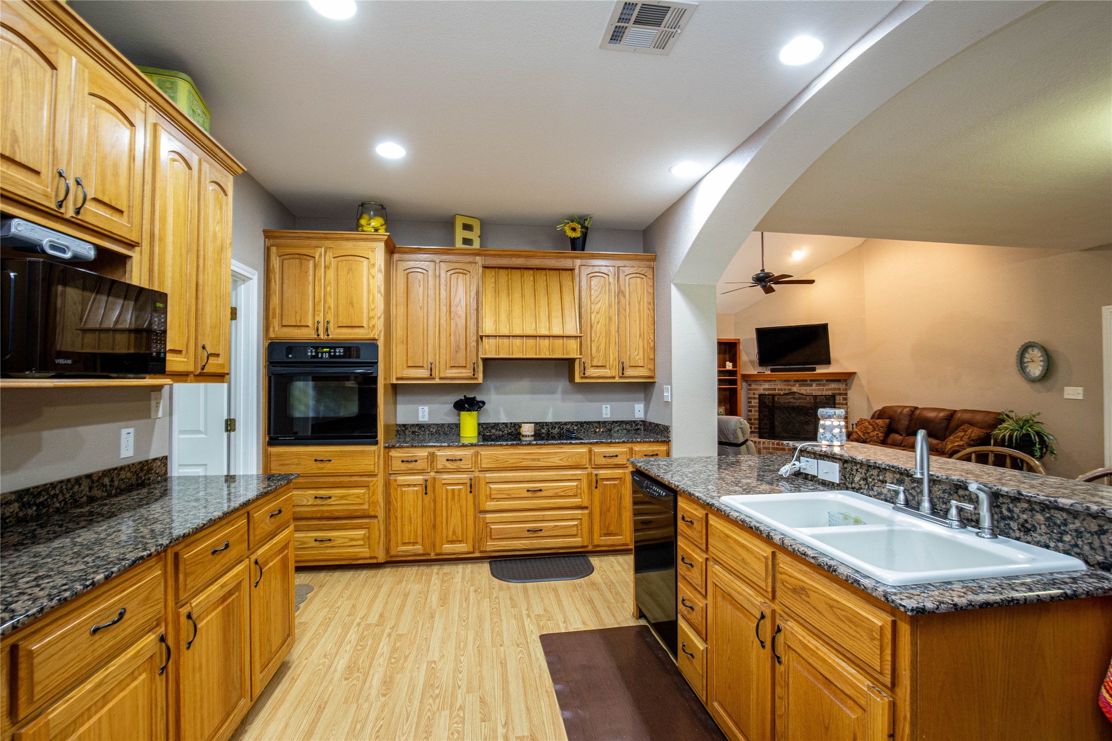 6400 Avon Drive Waco TX 76708