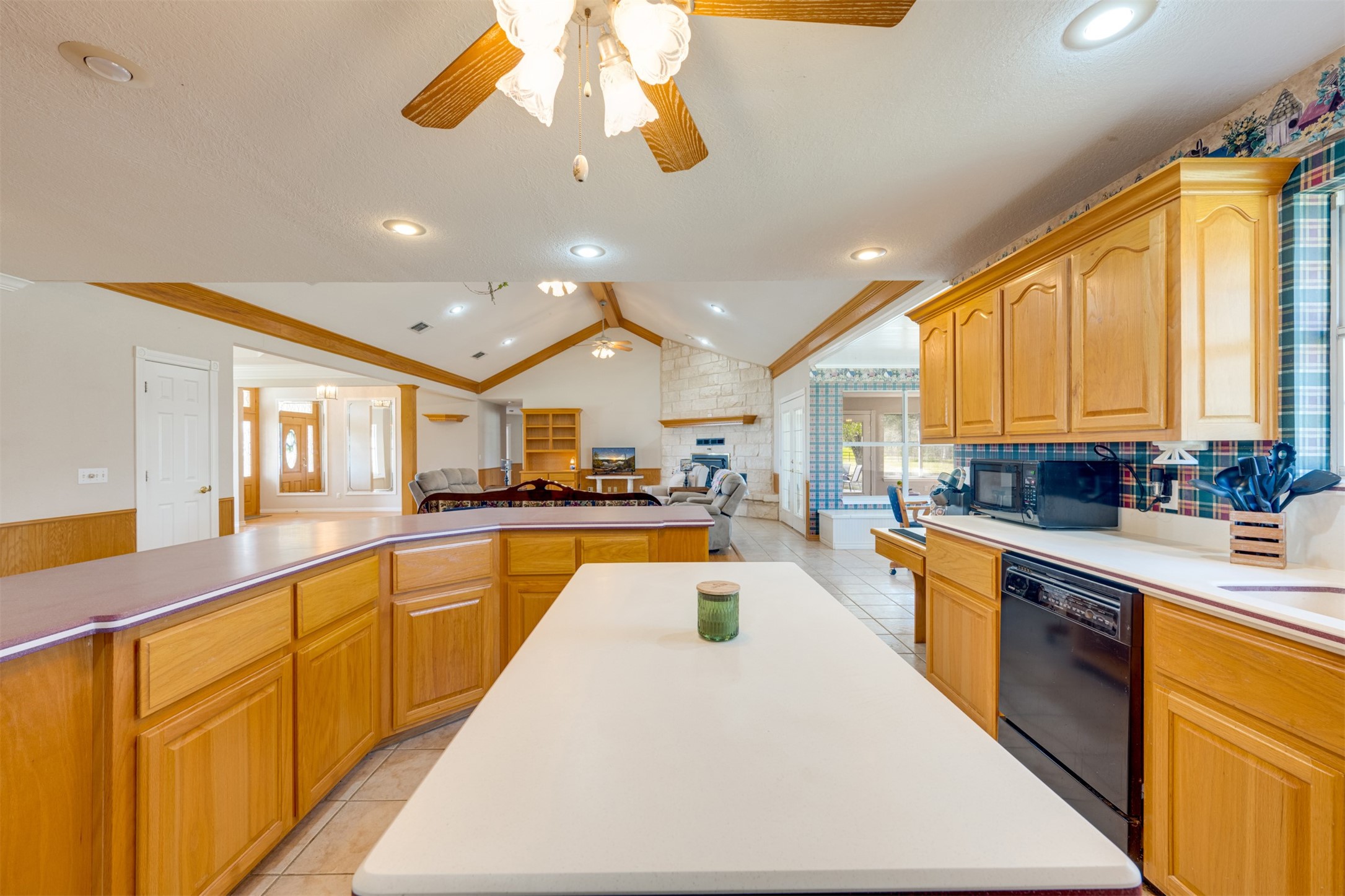 2290 County Road 27300 Honey Grove TX 75446