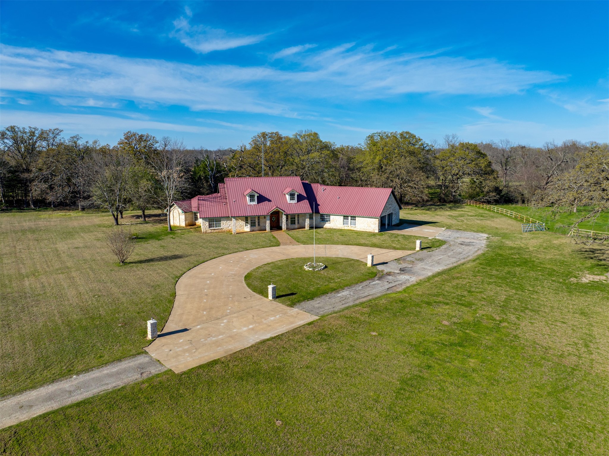 2290 County Road 27300 Honey Grove TX 75446