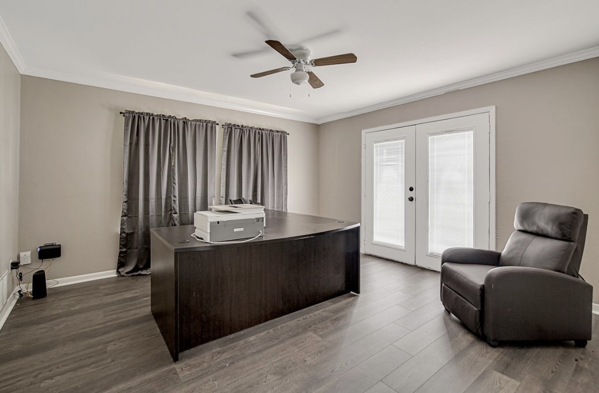 3952 J Rendon Road Burleson TX 76028
