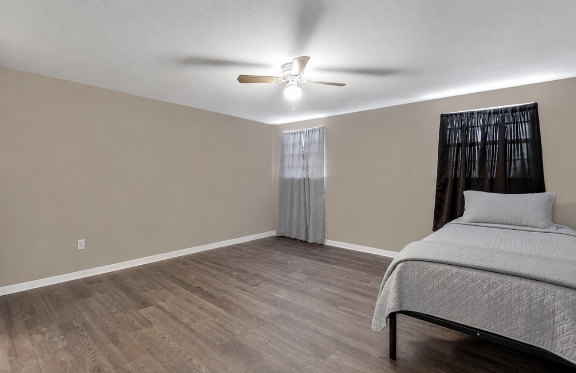 3952 J Rendon Road Burleson TX 76028