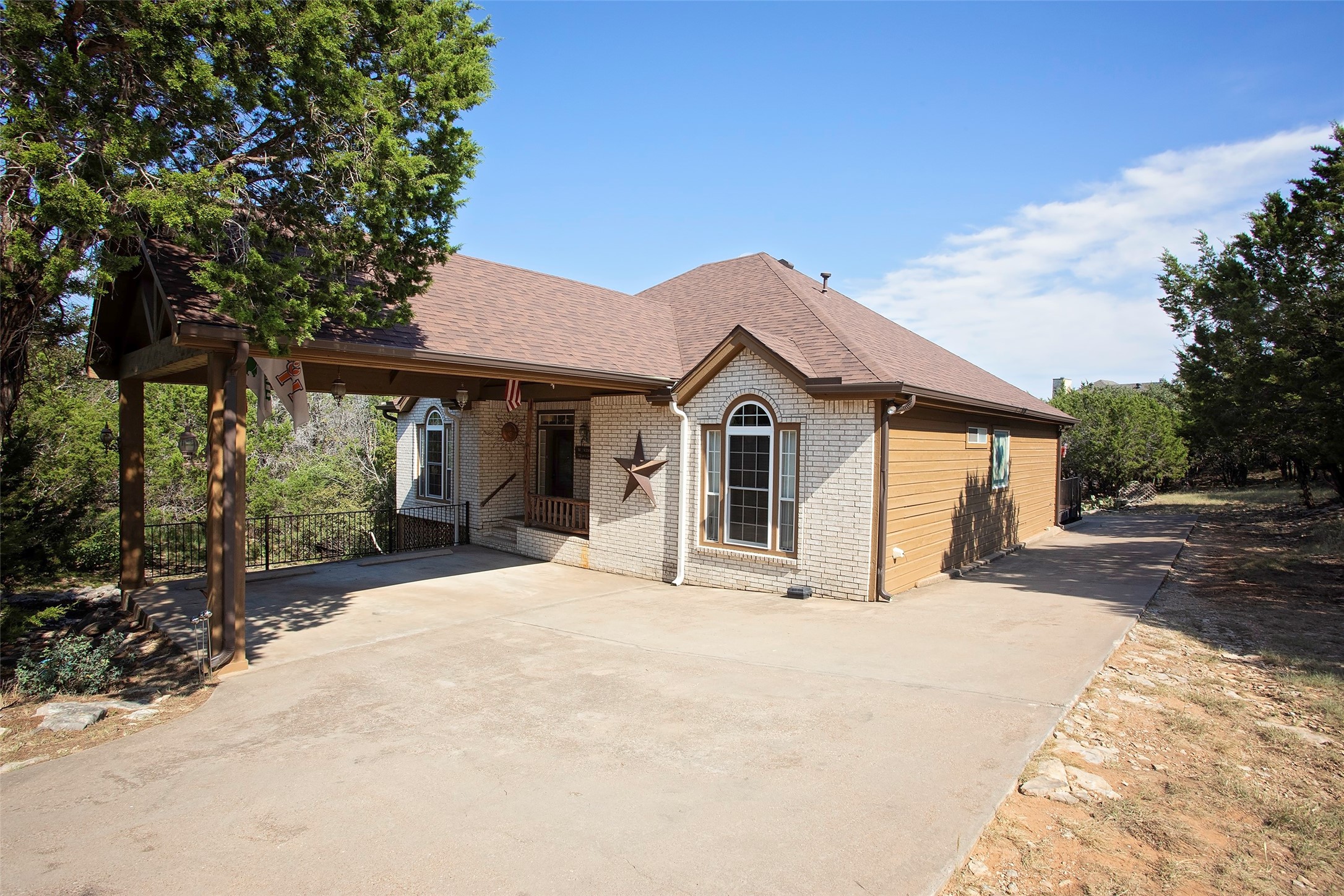 880 Cliffs Drive Possum Kingdom Lake TX 76449