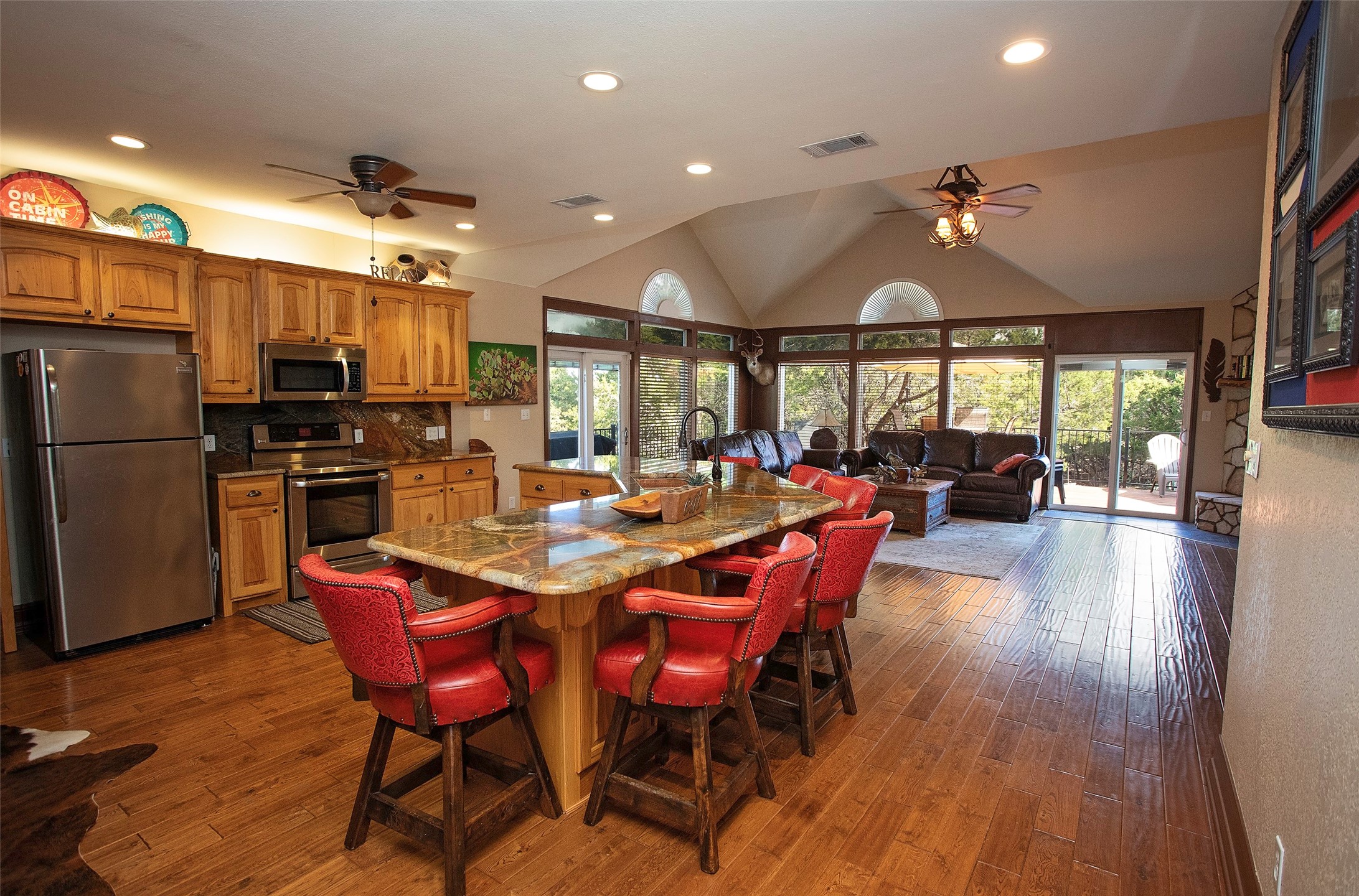 880 Cliffs Drive Possum Kingdom Lake TX 76449