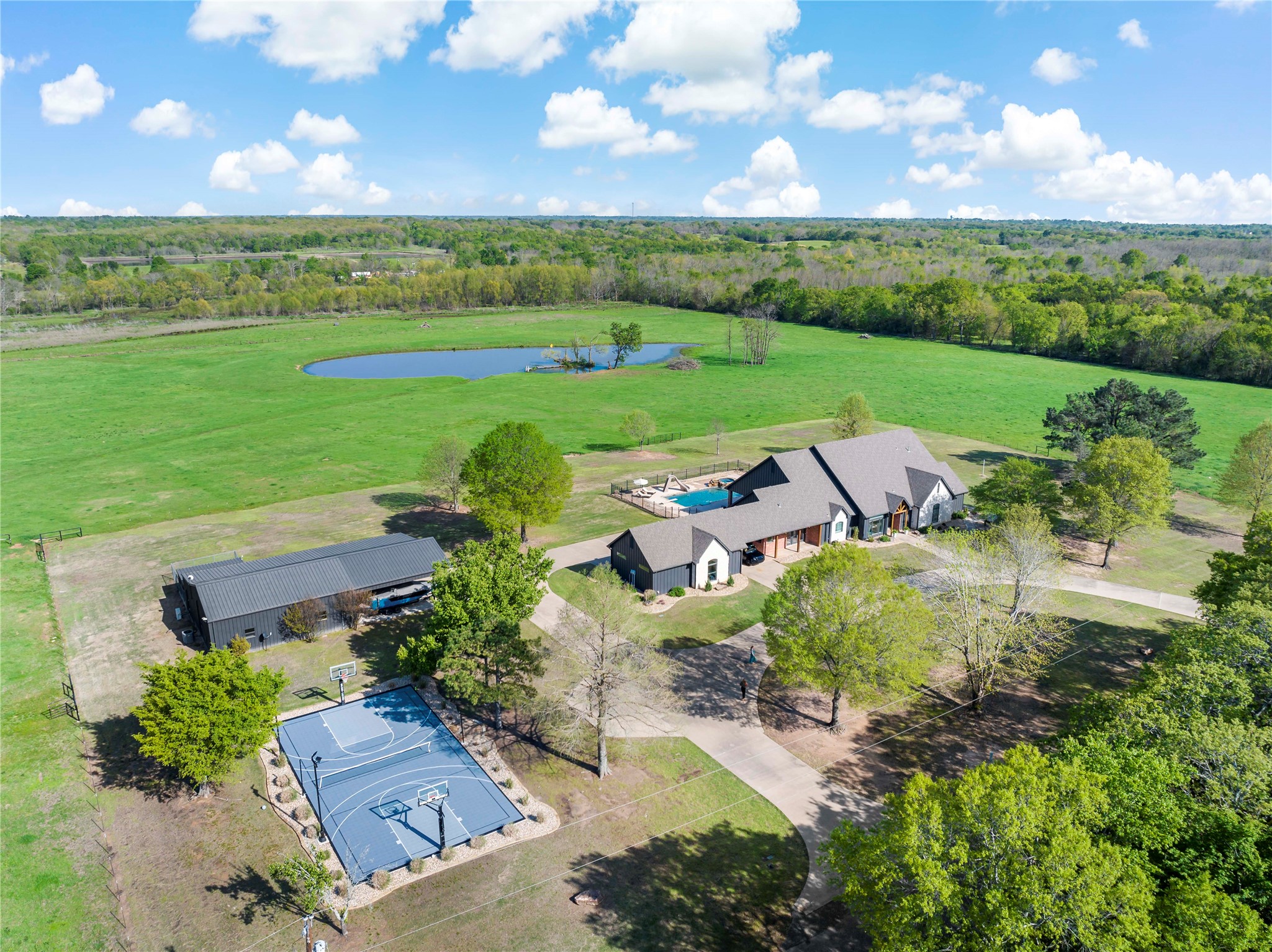 5000 Stillhouse Road Paris TX 75462