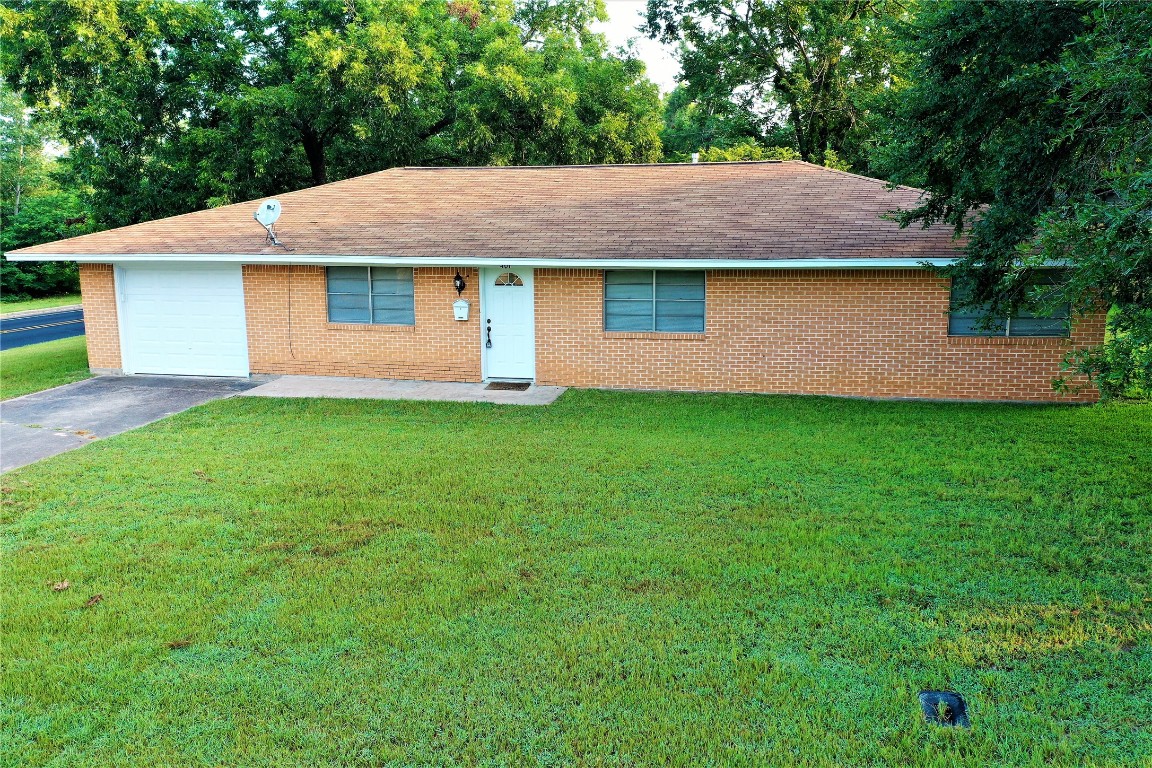 401 Pecan Street Teague TX 75860