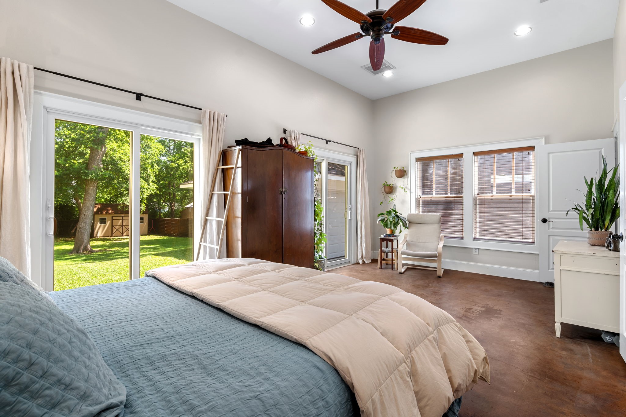 9010 Eustis Avenue Dallas TX 75218