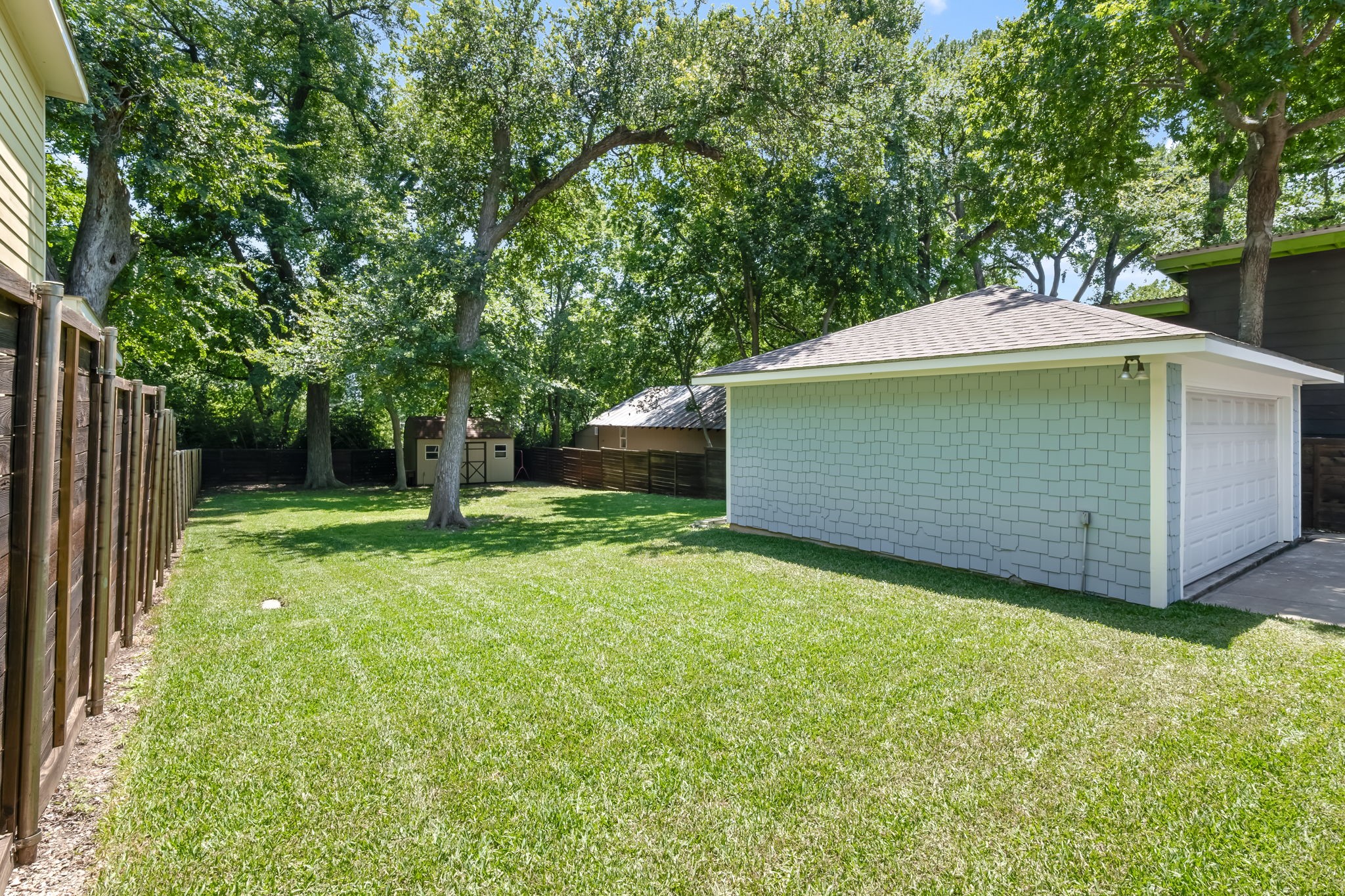 9010 Eustis Avenue Dallas TX 75218