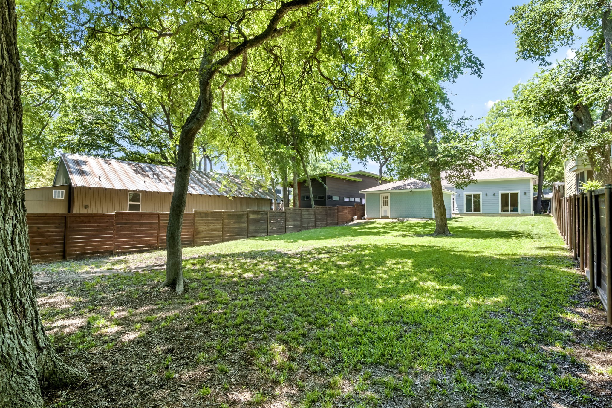 9010 Eustis Avenue Dallas TX 75218