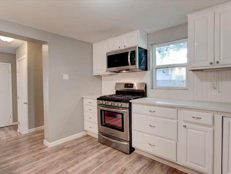 1219 Yale Street River Oaks TX 76114