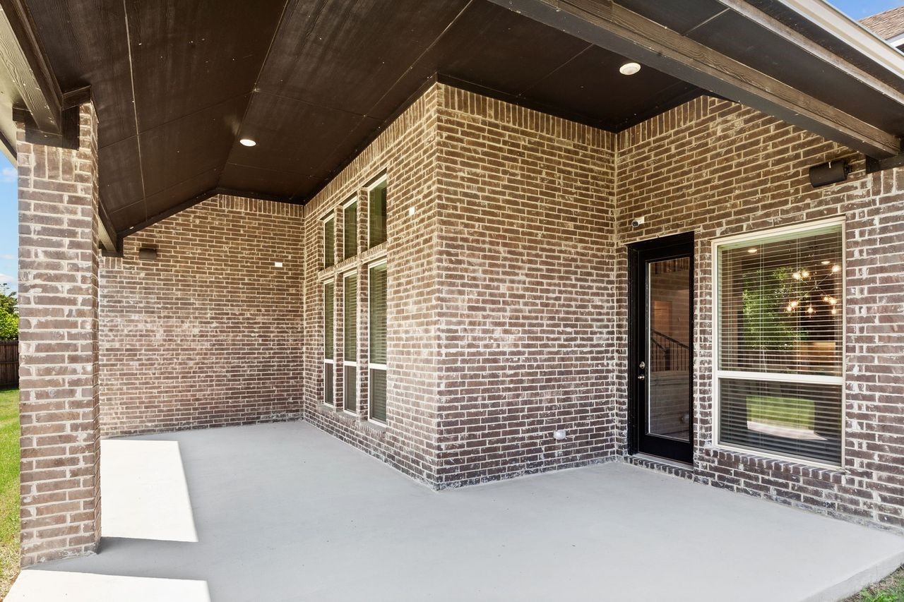 1938 Silver Creek Lane Cedar Hill TX 75104