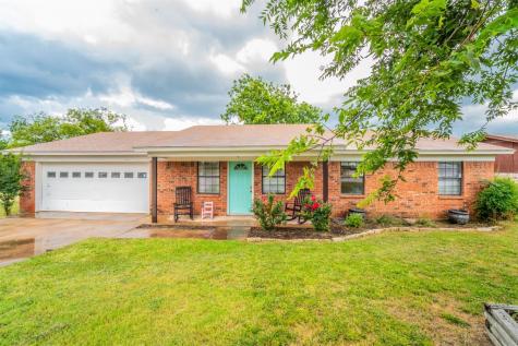 1214 Van Winkle Street Weatherford TX 76086