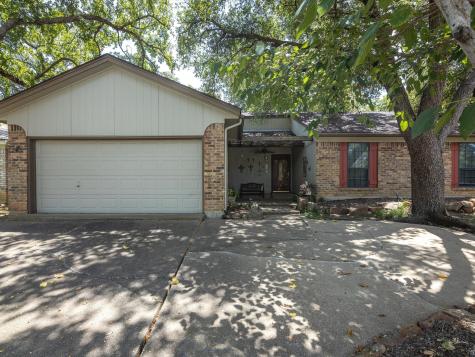 5710 Valley Meadow Drive Arlington TX 76016