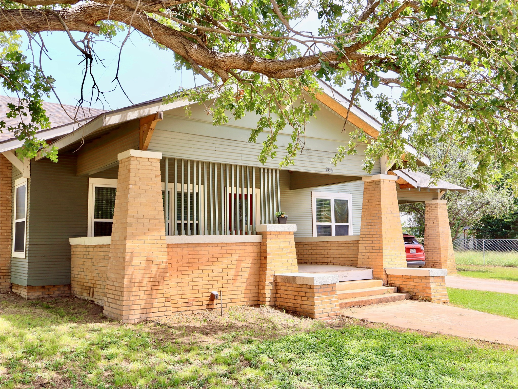 203 E Bennett Street Strawn TX 76475