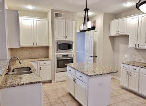 211 Moss Hill Road Irving TX 75063