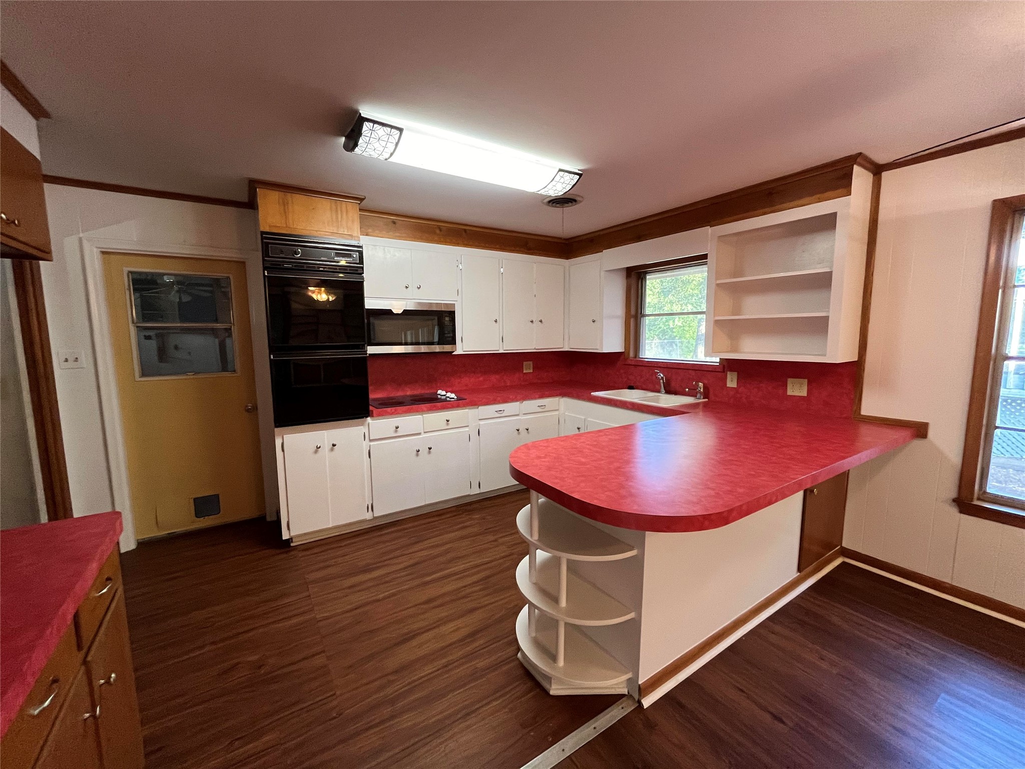 817 E Holly Lane Mexia TX 76667