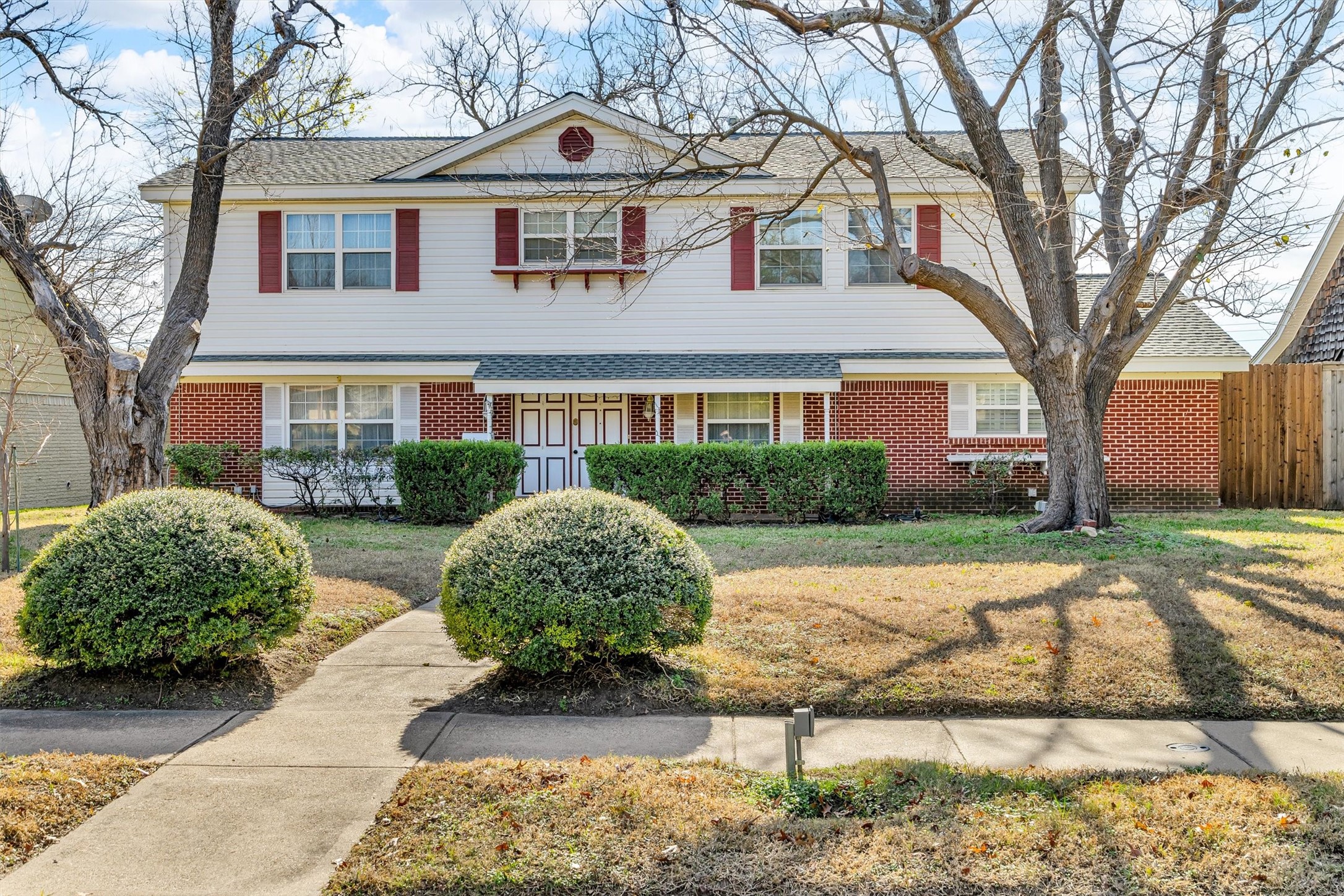 1832 Wonderlight Lane Dallas TX 75228