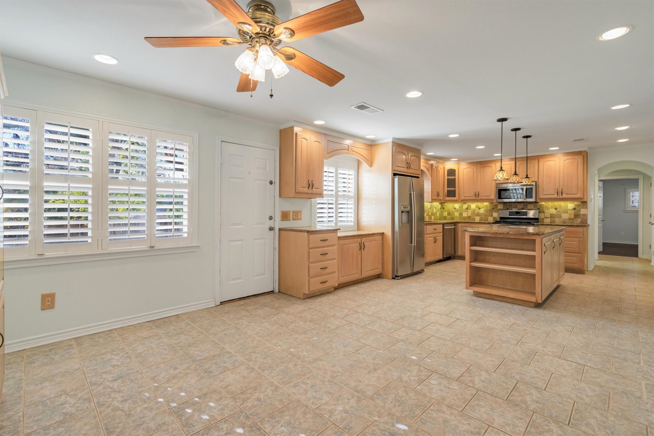 1832 Wonderlight Lane Dallas TX 75228