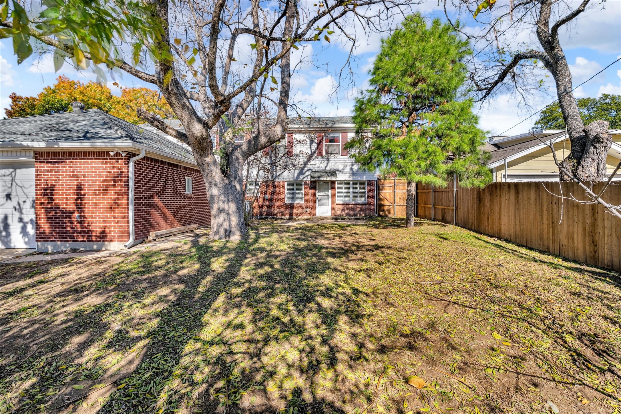 1832 Wonderlight Lane Dallas TX 75228