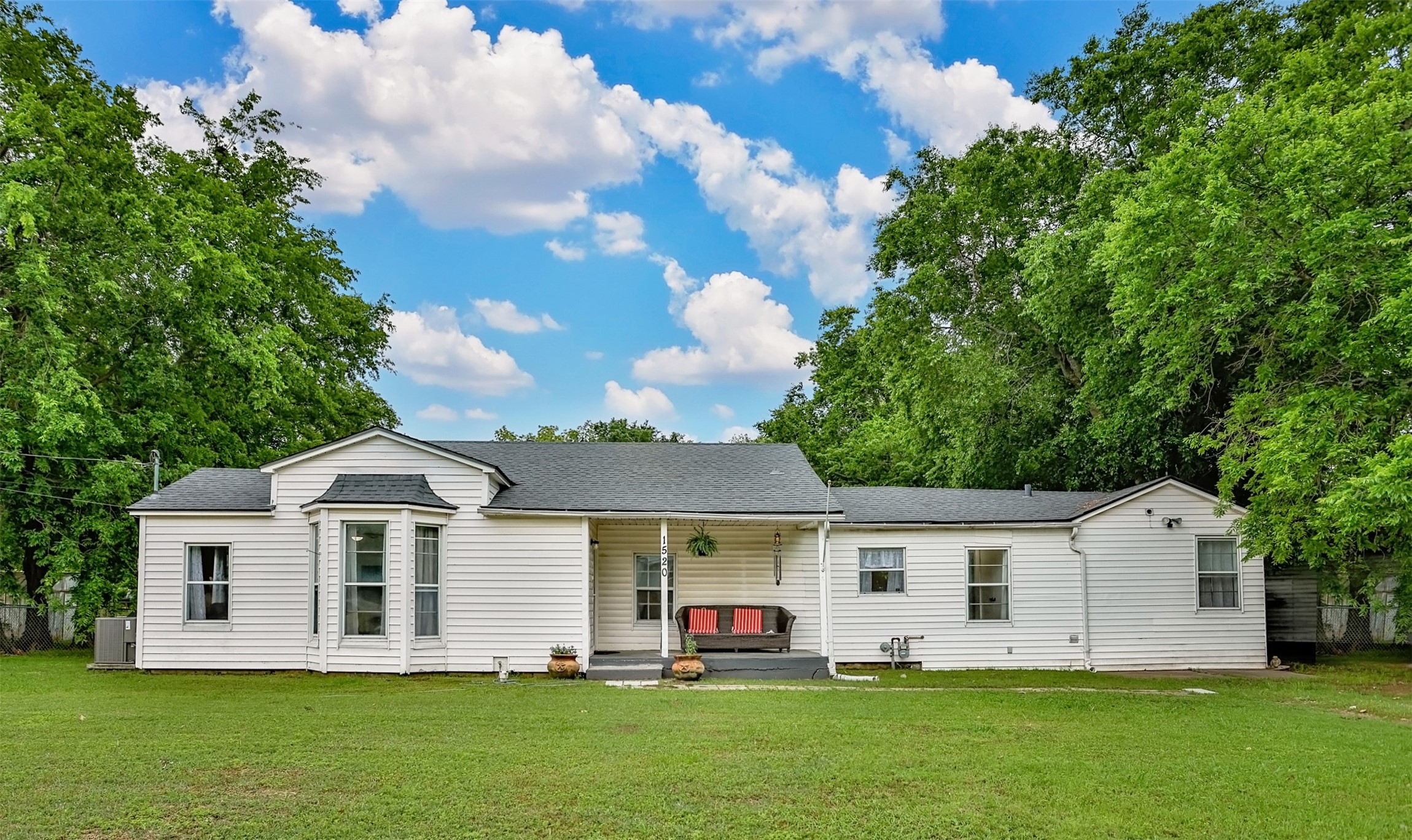 1520 Olive Street Gainesville TX 76240