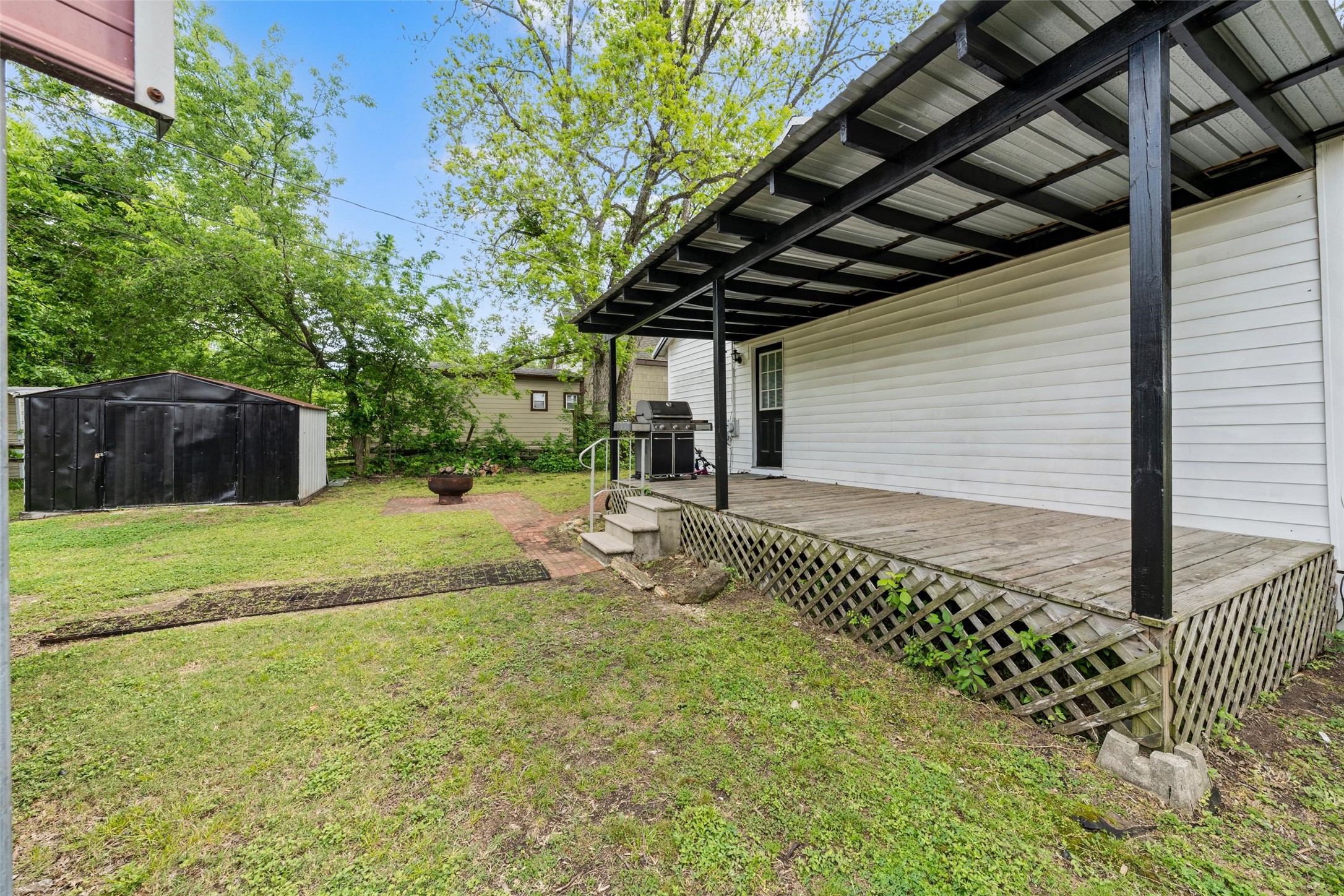 511 W Navasota Street Groesbeck TX 76642