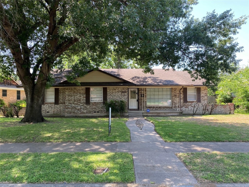 882 Magnolia Lane Lancaster TX 75146