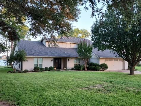 3819 Winding Way Granbury TX 76049