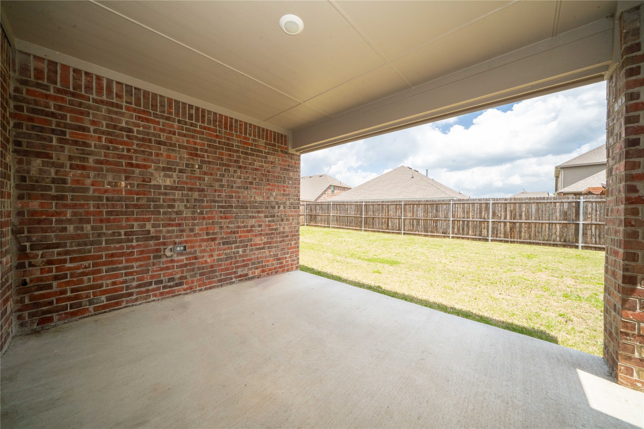 211 Condor Pass Caddo Mills TX 75135
