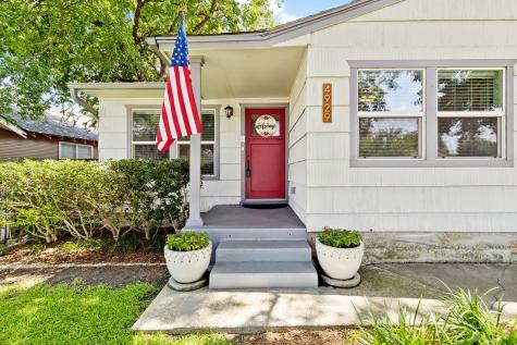 4929 Locke Avenue Fort Worth TX 76107