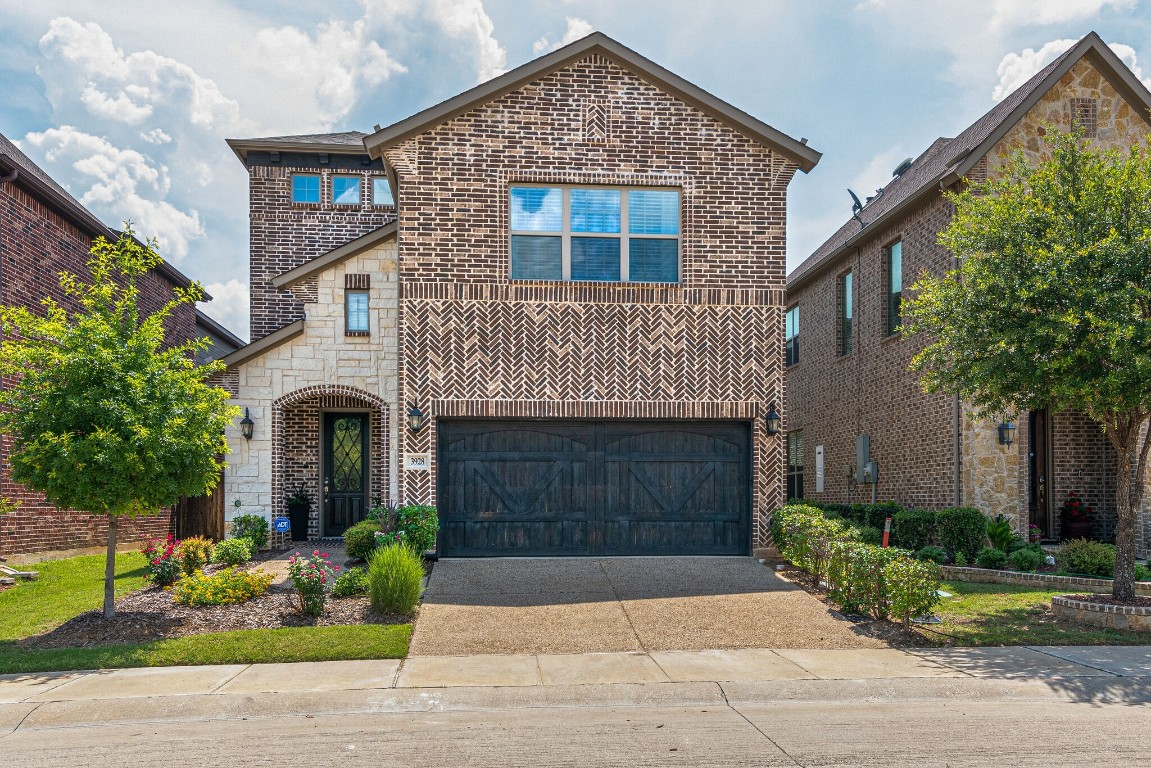 3928 N Brookridge Court Bedford TX 76021