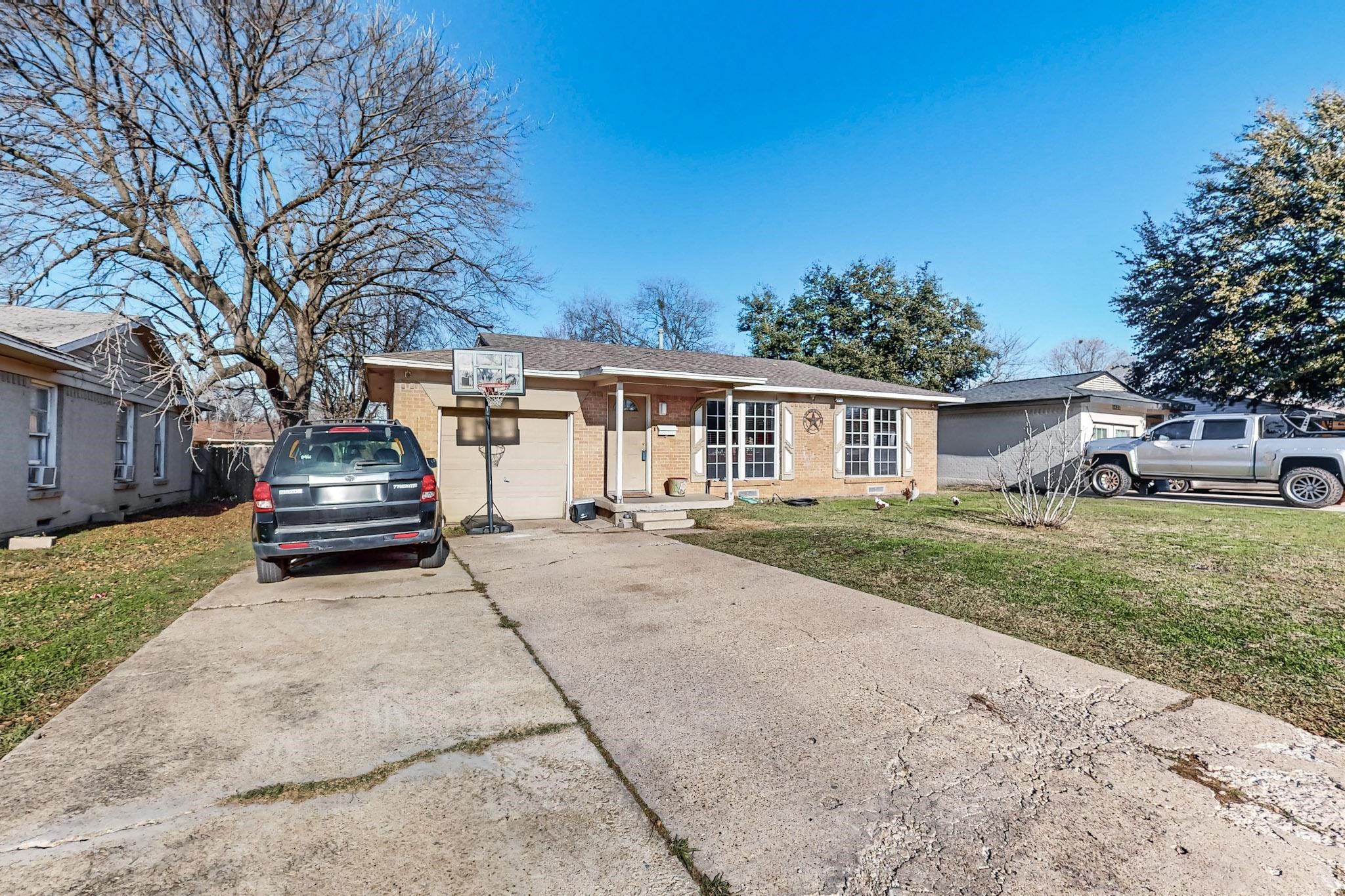 1423 Highland Street Mesquite TX 75149