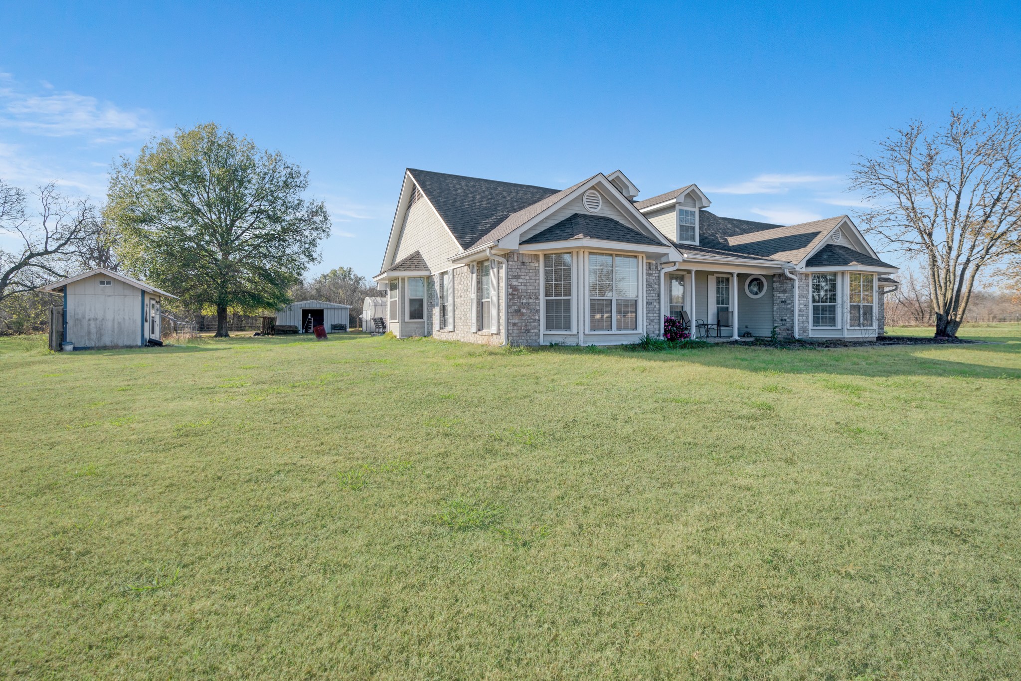 214 1501 Spur Deport TX 75435