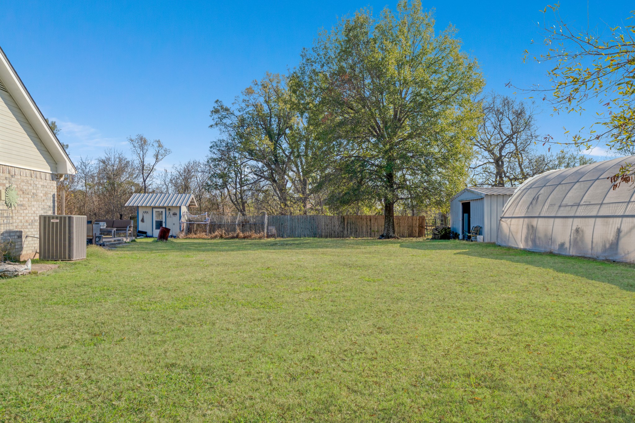214 1501 Spur Deport TX 75435