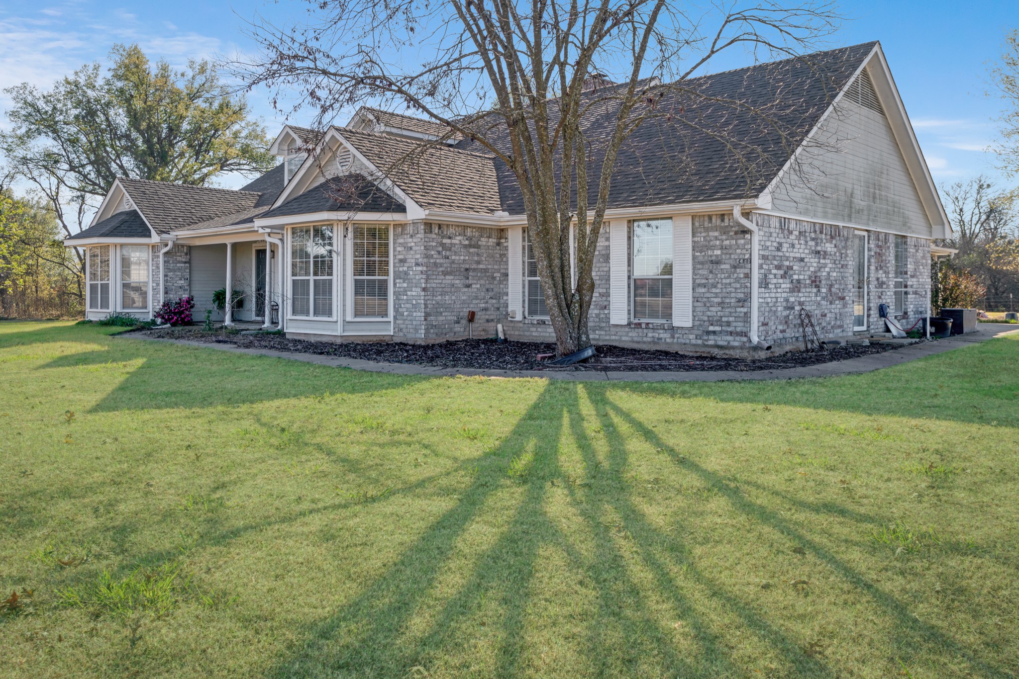 214 1501 Spur Deport TX 75435