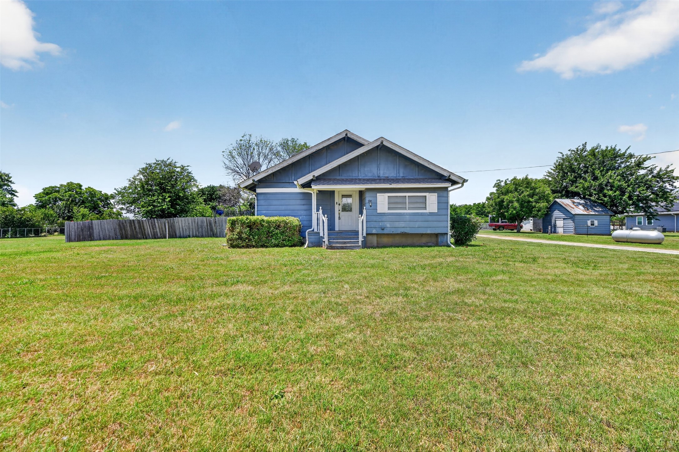 500 S Pecan Creek Trail Valley View TX 76272
