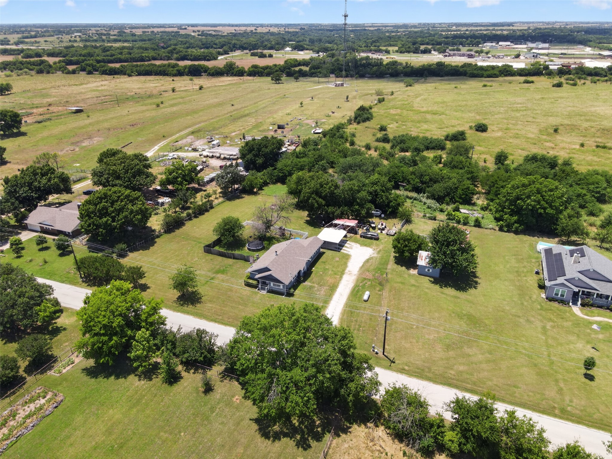 500 S Pecan Creek Trail Valley View TX 76272
