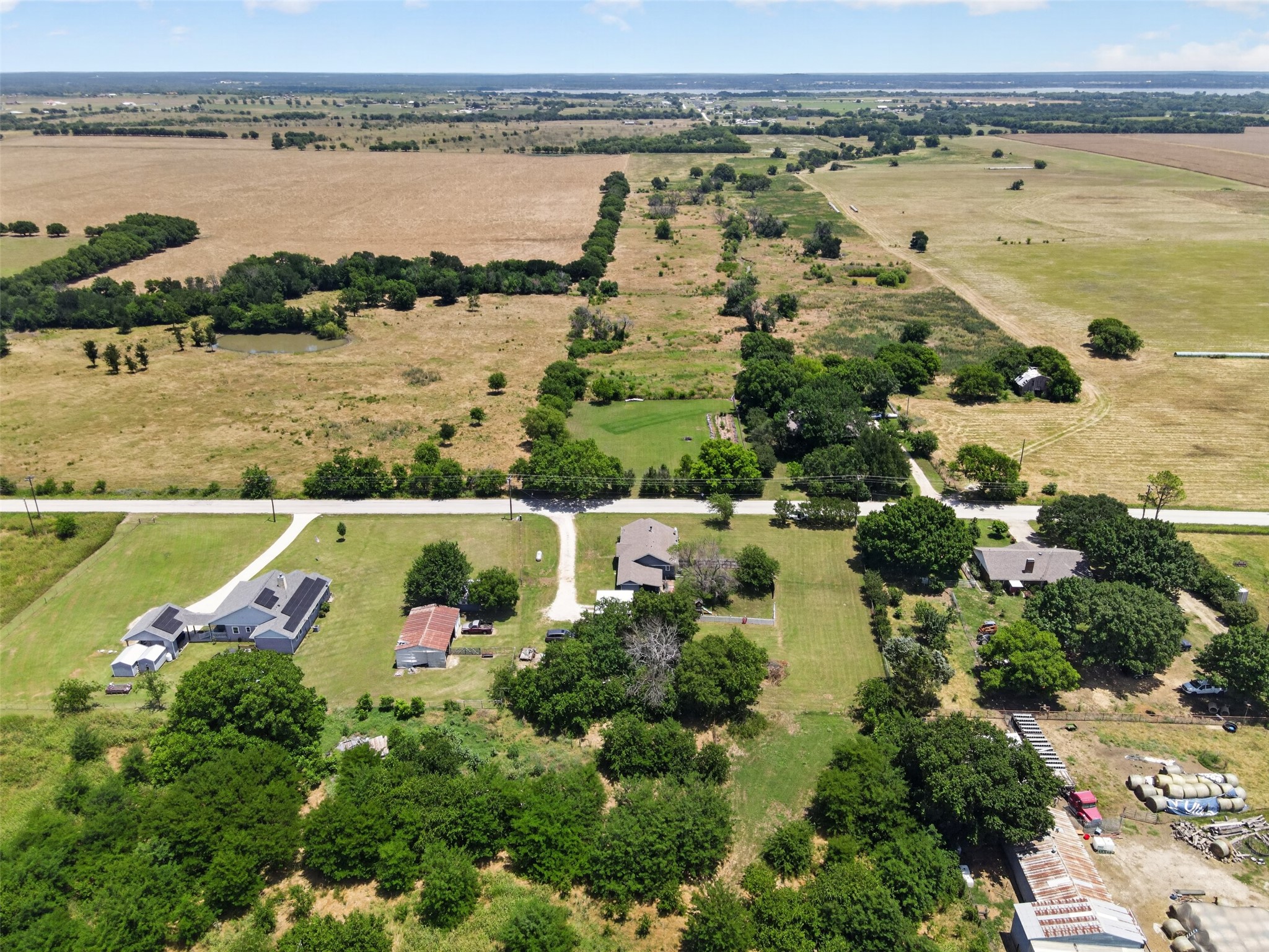 500 S Pecan Creek Trail Valley View TX 76272