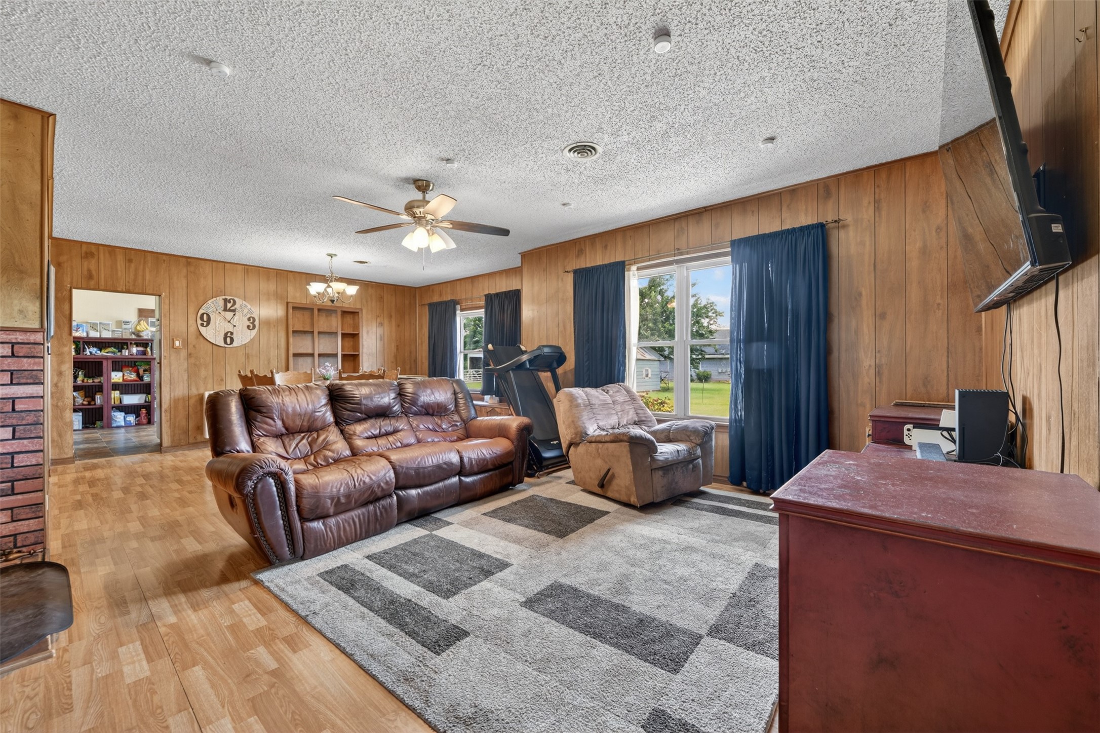 500 S Pecan Creek Trail Valley View TX 76272