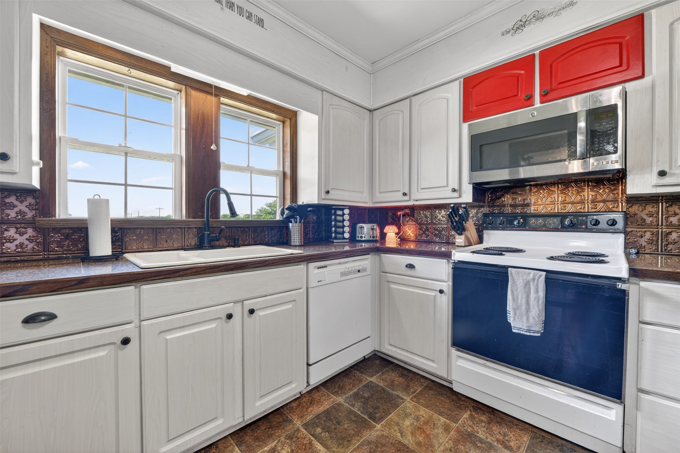 500 S Pecan Creek Trail Valley View TX 76272