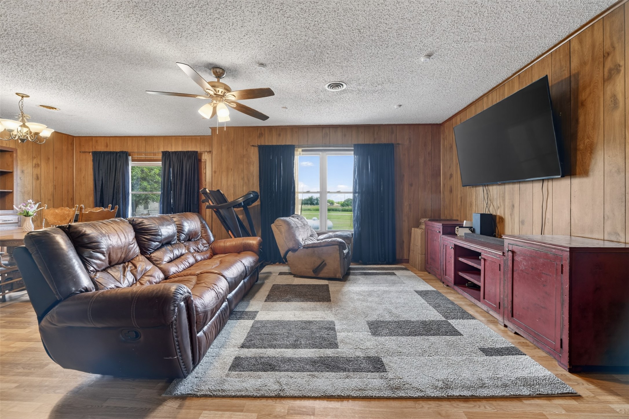 500 S Pecan Creek Trail Valley View TX 76272