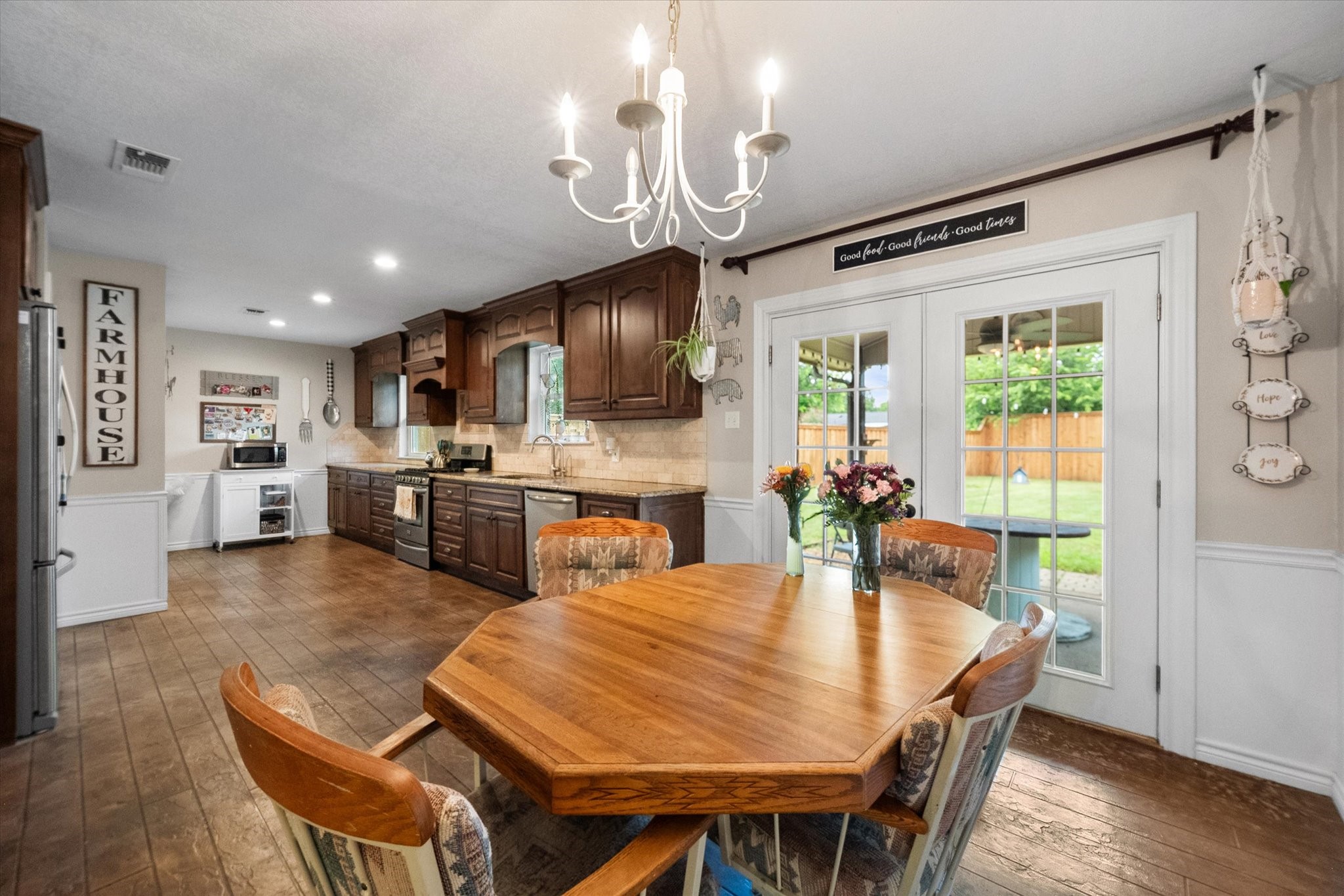140 Jill Ann Drive Burleson TX 76028