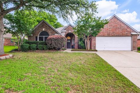 2418 Roundtable Court Grand Prairie TX 75050