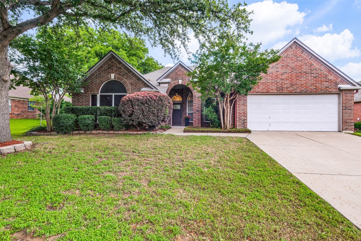 2418 Roundtable Court Grand Prairie TX 75050