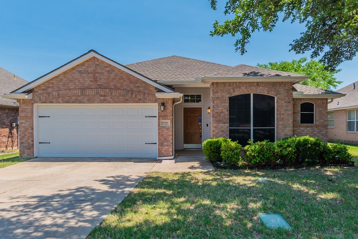 5727 Vista Park Lane Sachse TX 75048