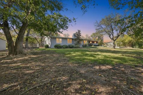 204 Vanshire Road E Lakeside TX 76108