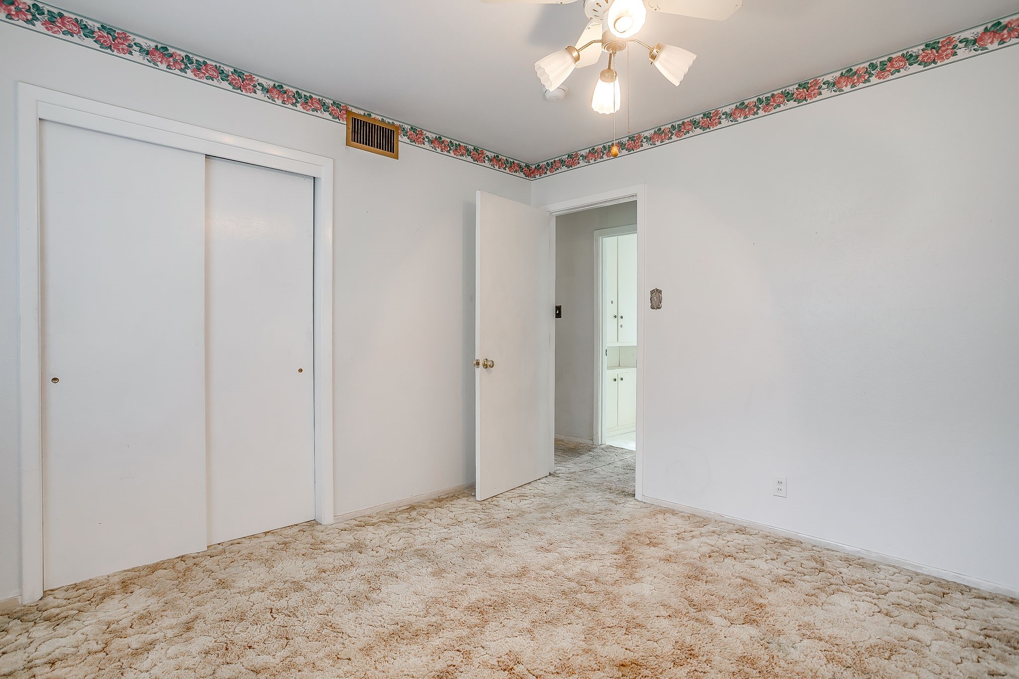 616 Post Oak Drive Hurst TX 76053