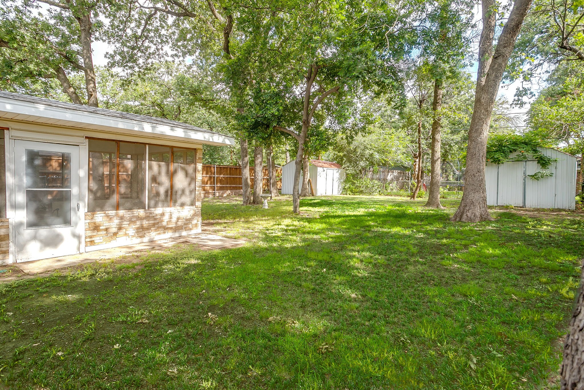 616 Post Oak Drive Hurst TX 76053