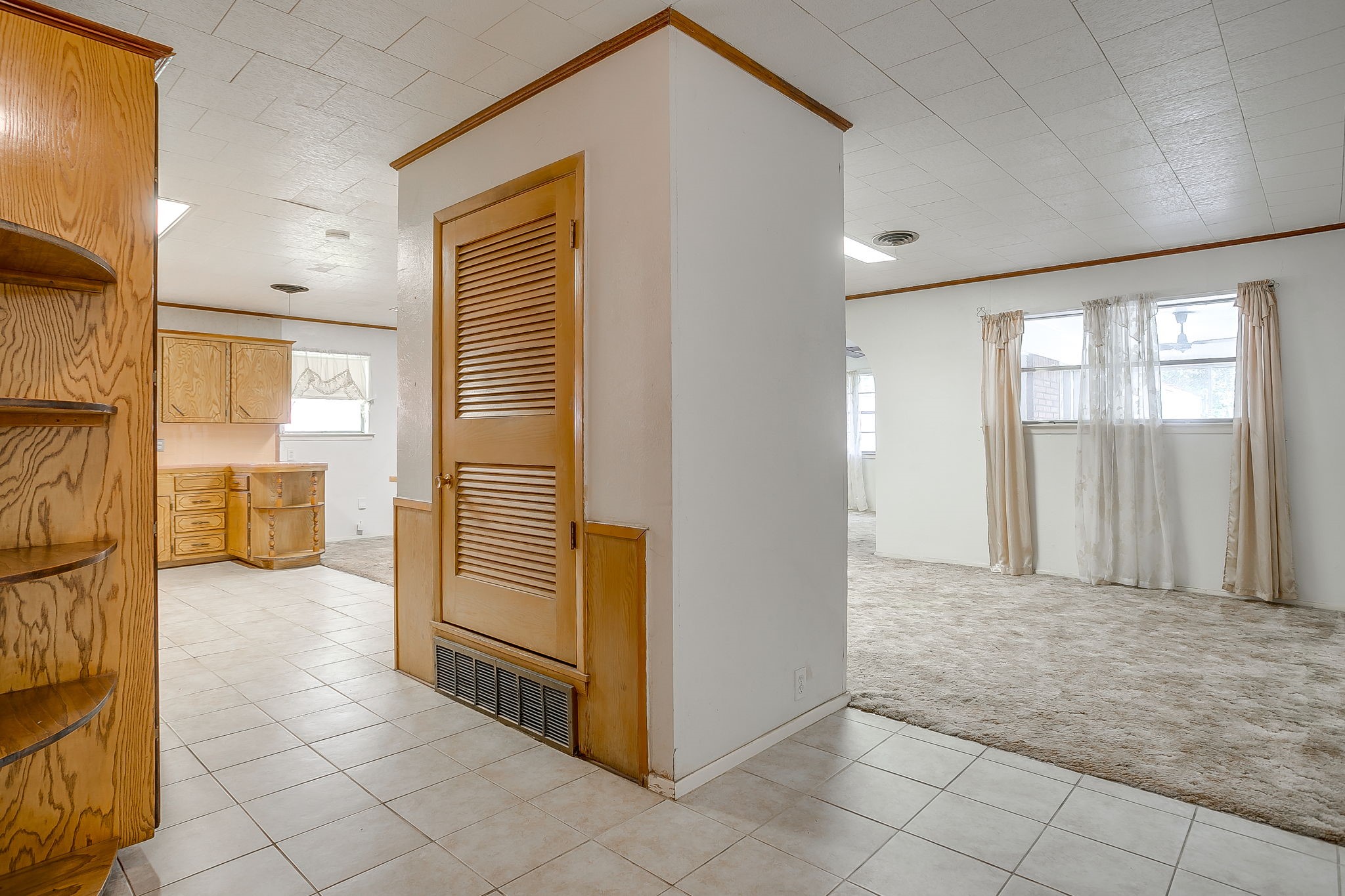 616 Post Oak Drive Hurst TX 76053