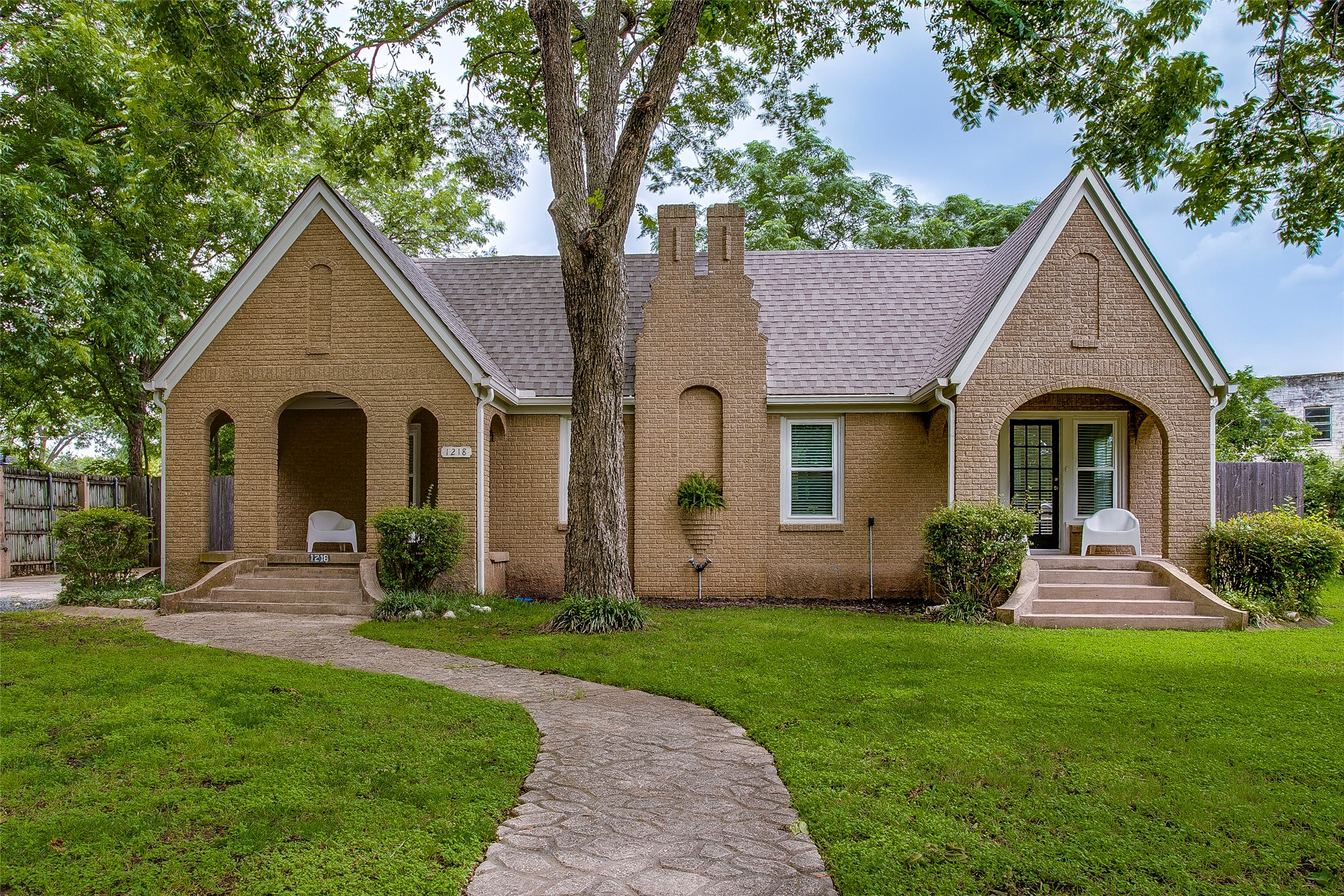 1218 Brunner Avenue Dallas TX 75224